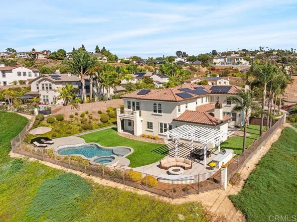 6951 Amber Ln, Carlsbad, CA 92009