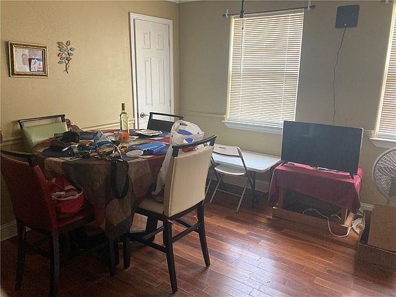 2nd image of 5526 Warrington Dr
