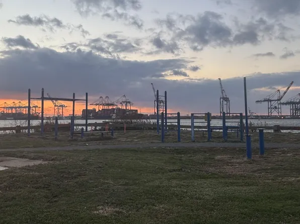 190 West 24th Street image 19 of 21