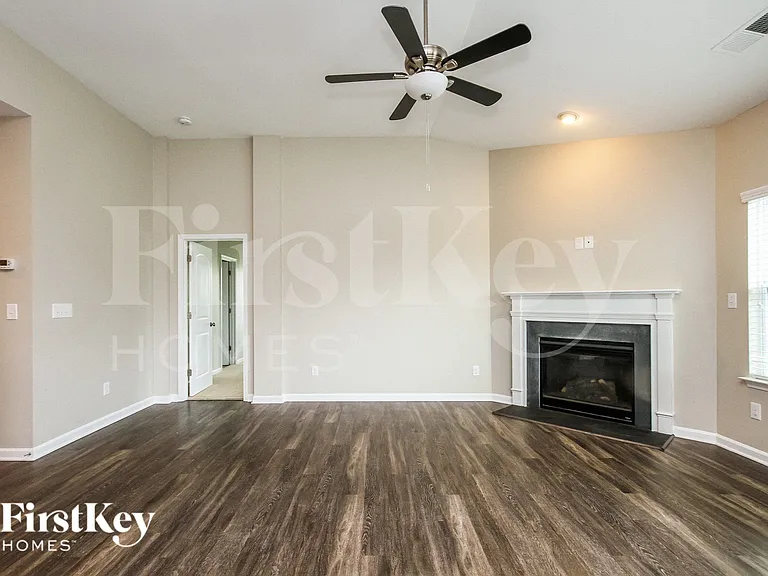136 Avalon Reserve Dr — Photo 3