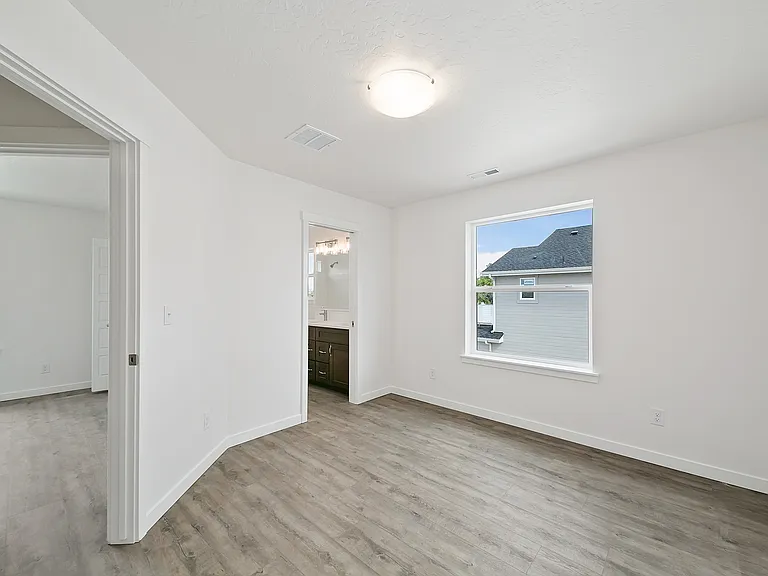 1326 N Meridian Rd — Photo 19