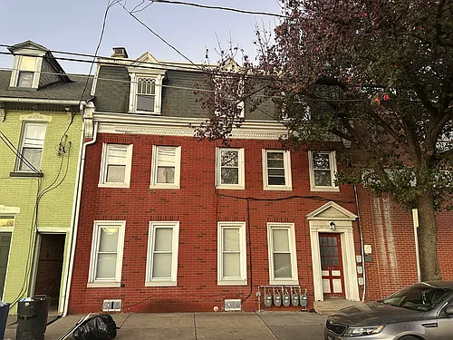 213 Front St #1 Photo 1 213 Front St #1 Photo 1
