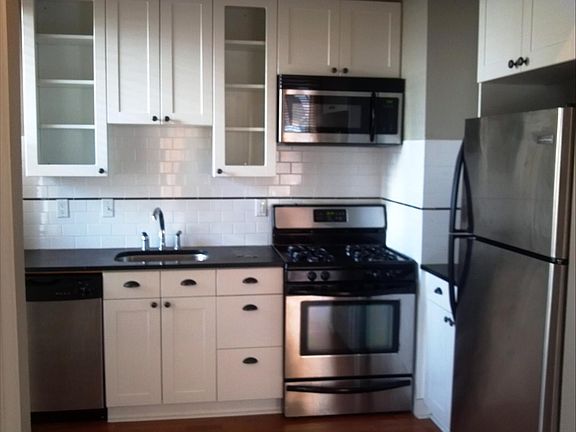 3rd image of 312 E Olive Pl APT 300