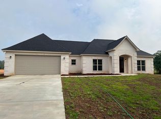 187 Spurline Rd, Ellisville, MS 39437