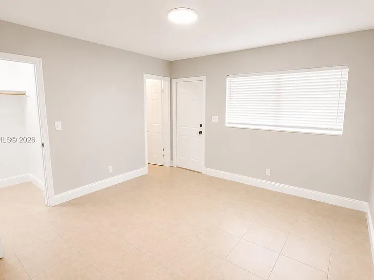 2332 Roosevelt St #32 — Photo 11
