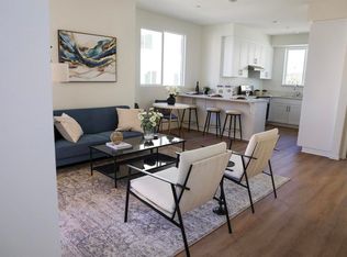 455 Creekside Cir, San Diego, CA 92114