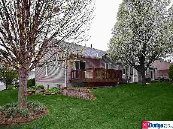 3rd image of 9220 Hillcrest Dr