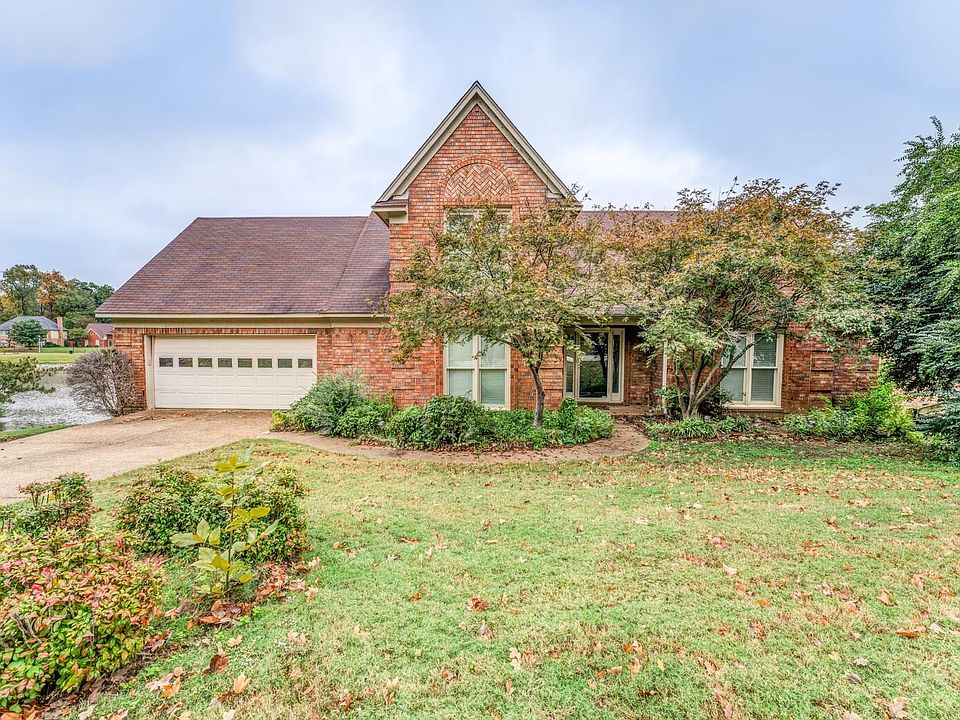 1st image of 8833 Carrollwood Ln