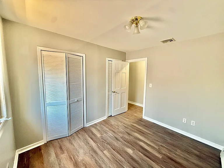 2829 Amboy Rd #1 — Photo 10