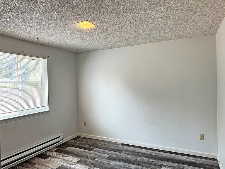 3235 S Law Ave — Photo 14