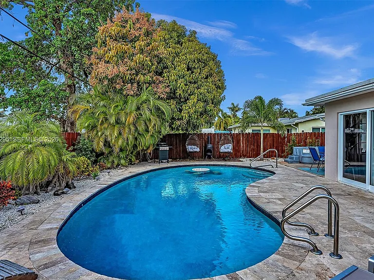 4633 SW 28th Ave — Photo 44