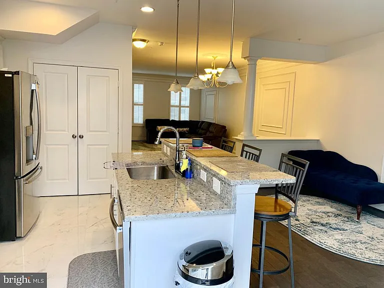118 Vanguard Ln — Photo 8