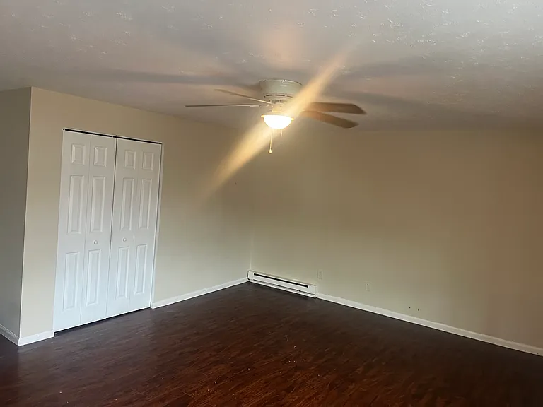 60 W Green St #4 — Photo 8