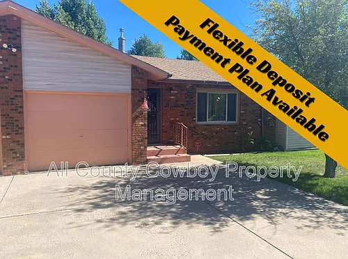 2132 Carrington Ct Photo 1