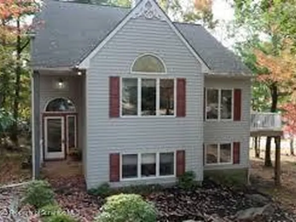 21 Rockspring Ct, Lake Harmony, PA 18624