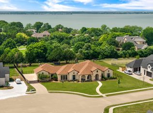 117 Ambrosia Ln, Heath, TX 75032