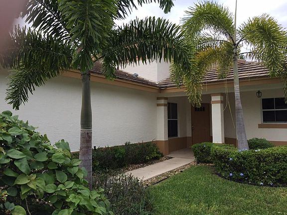 3rd image of 7864 Manor Forest Ln