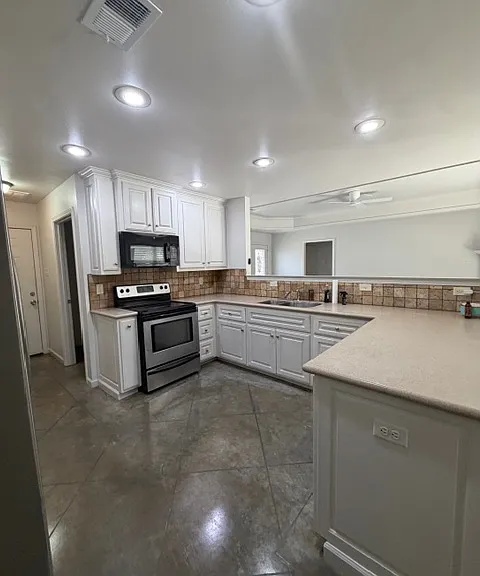 5909 Flight Ct — Photo 10
