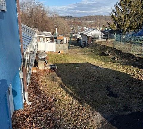 5th image of 214 Dobbs Ferry Road