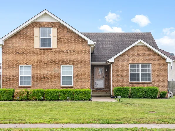 1040 Chardea Dr, Clarksville, TN 37040