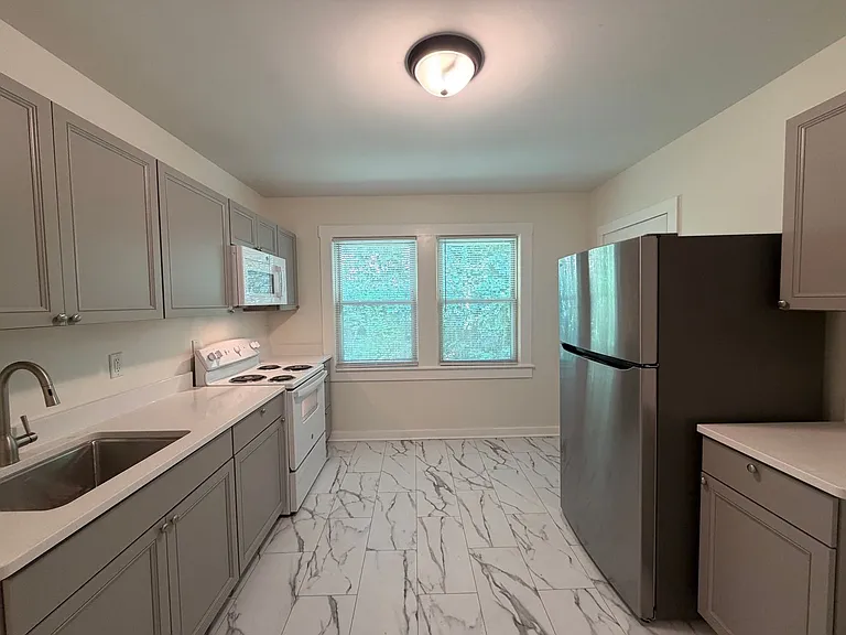 209 Dennis St — Photo 7