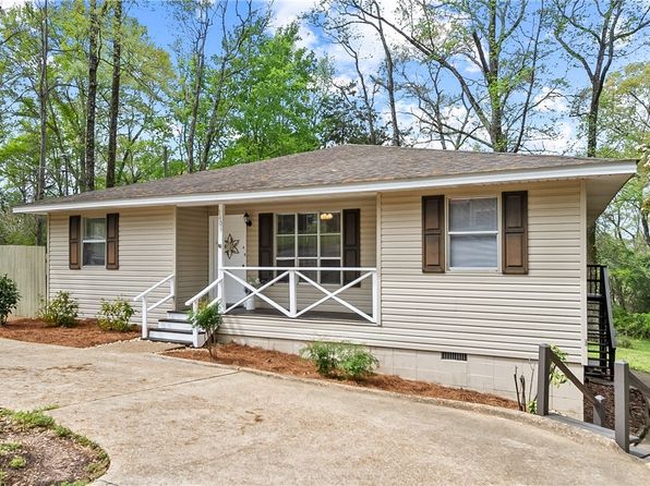 1406 Plantation Rd, Tuscaloosa, AL 35405
