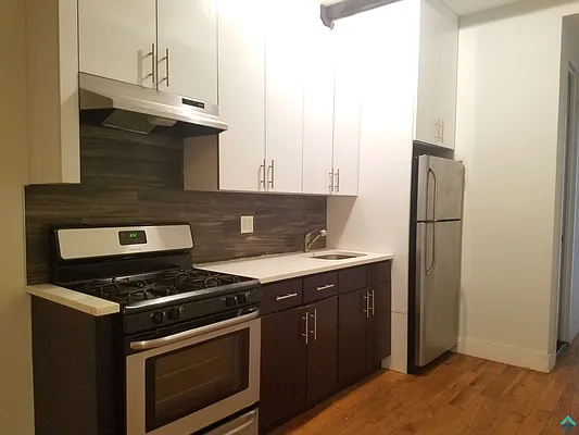 Rented by EXR | media 13