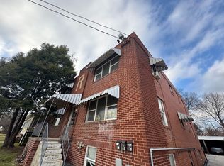 143 W Locust Street, Canton, IL 61520