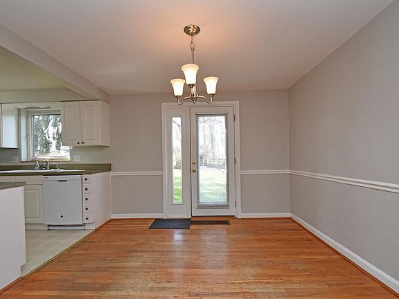 4th image of 6439 Lisbon Ave