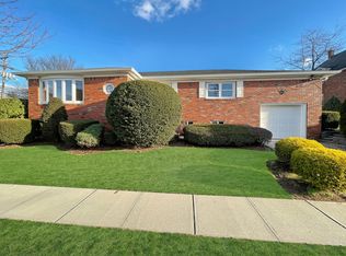 92 Rose St, Wood Ridge, NJ 07075