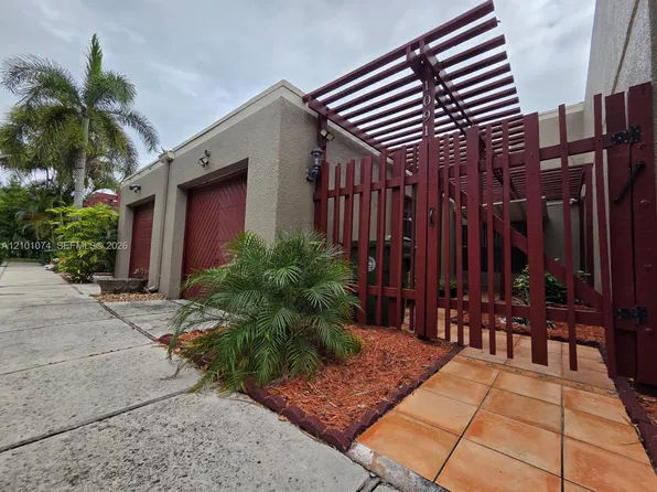 1091 N Hiatus Rd #1091, Hollywood, FL 33026