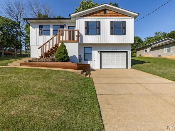 2120 Meadow Brook Dr, De Soto, MO 63020