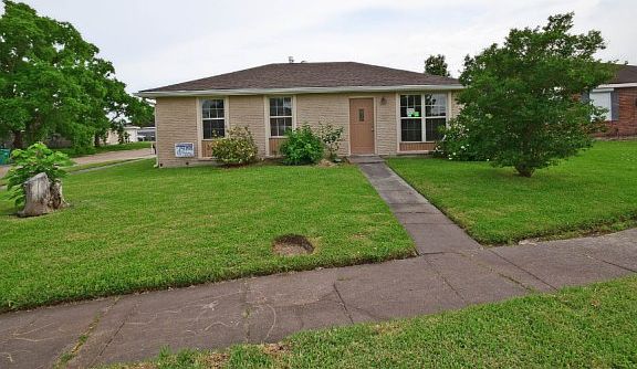 4th image of 141 Elvie Ct