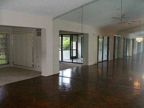 4th image of 2225 SW 15th Pl