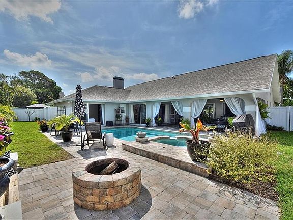 2nd image of 8957 Banyan Cove Cir