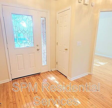 3rd image of 1309 Stonehaven Ct