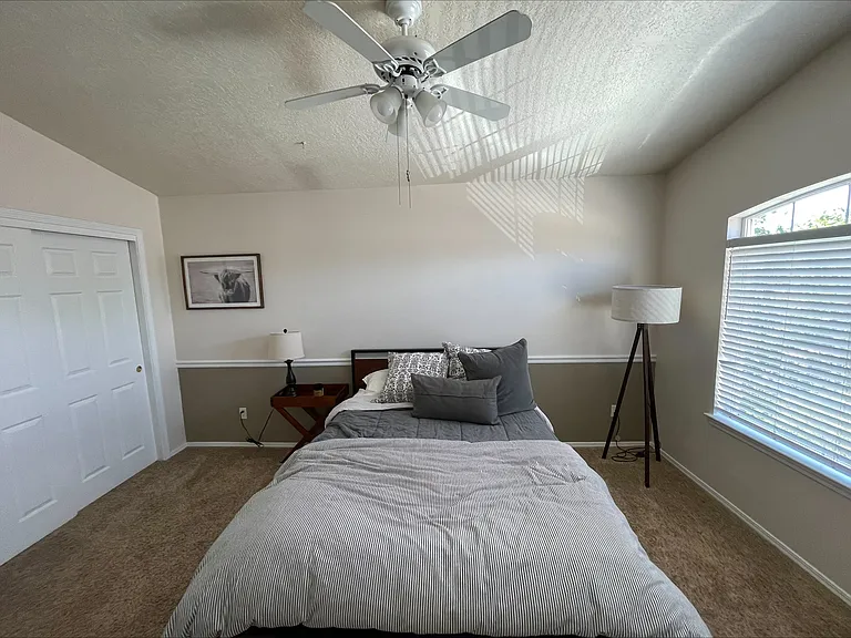 7412 Peregrine Rd NE — Photo 22