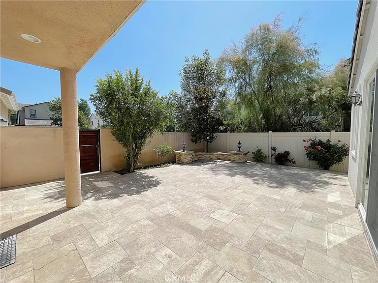 417 W Bagnall St — Photo 35