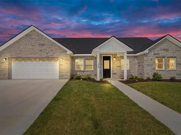 106 Indian Trails Rd, Riesel, TX 76682