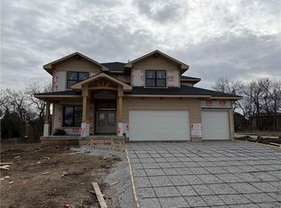 15381 W 162nd St, Olathe, KS 66062