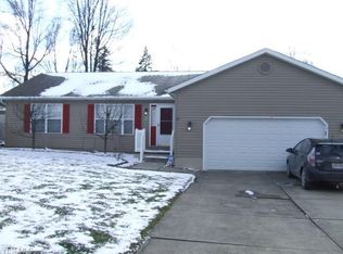 31 Shanafelt Ave, Tallmadge, OH 44278