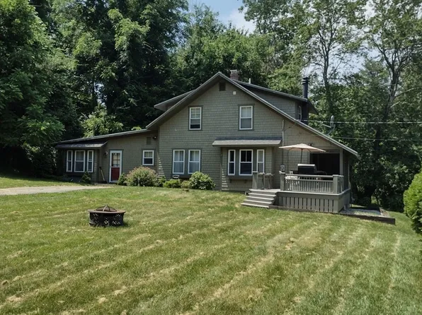 70 Margerie St, Haverhill, MA 01830