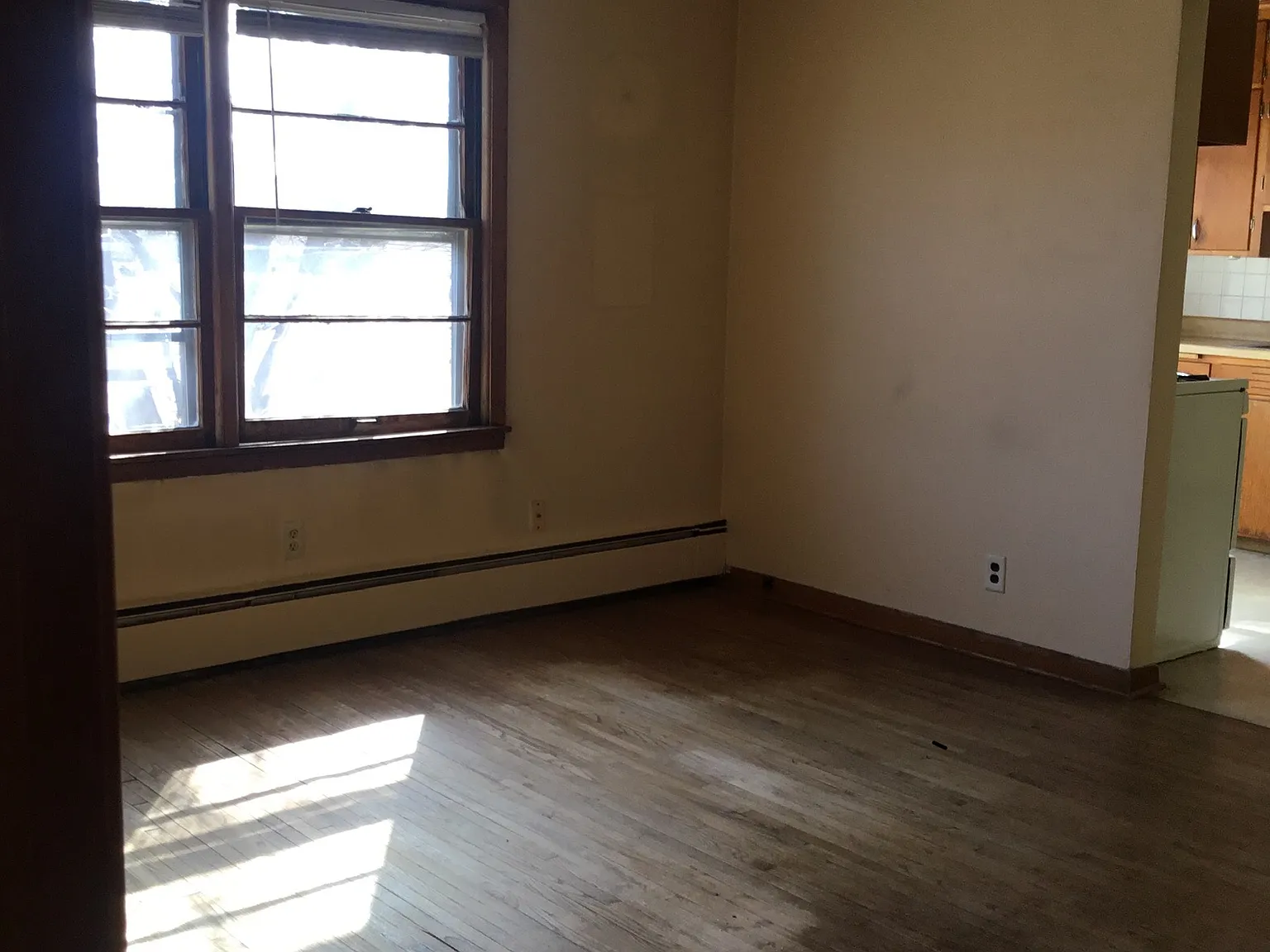 1 bed, 700 sqft, $1,070 — Photo 4