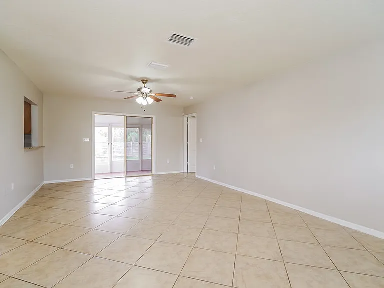 1171 Harper Blvd SW — Photo 3