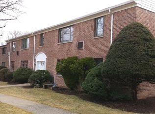 87D Troy Dr BUILDING 11, Springfield, NJ 07081