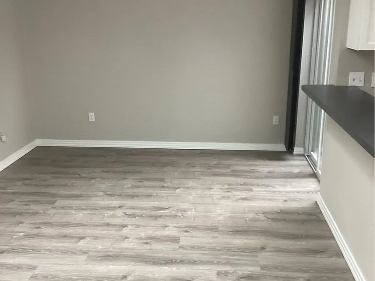 2752 NE Reef Ave — Photo 5