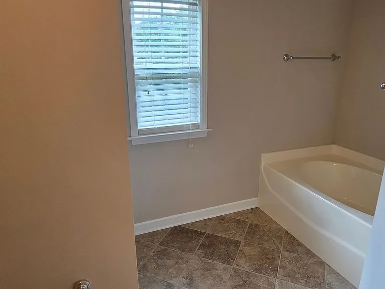 4049 Clinard Ave — Photo 22