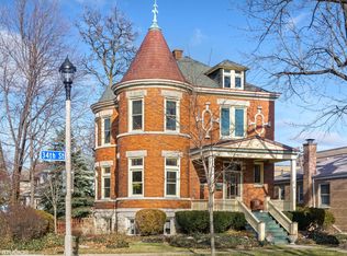 6639 34th St, Berwyn, IL 60402