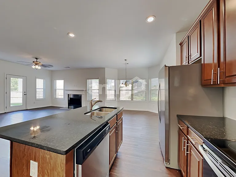 1225 Grayson Oaks Dr — Photo 3
