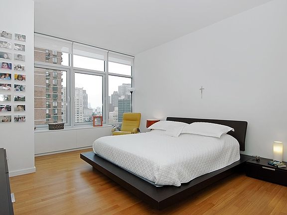 3rd image of 310 E 53rd St APT 24B